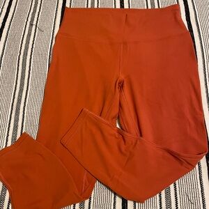 Lululemon workout capris